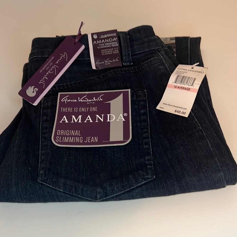 Gloria Vanderbilt jeans.